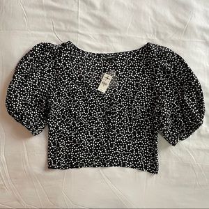 Express Puff-Sleeve Black&White Polka Dot Crop Top